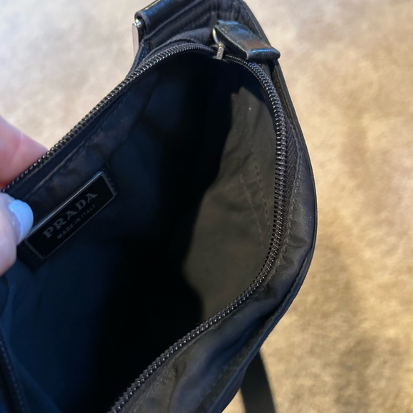 Prada - Authentic - Nylon/Canvas Messenger Crossbody -black - Picture 11 of 14